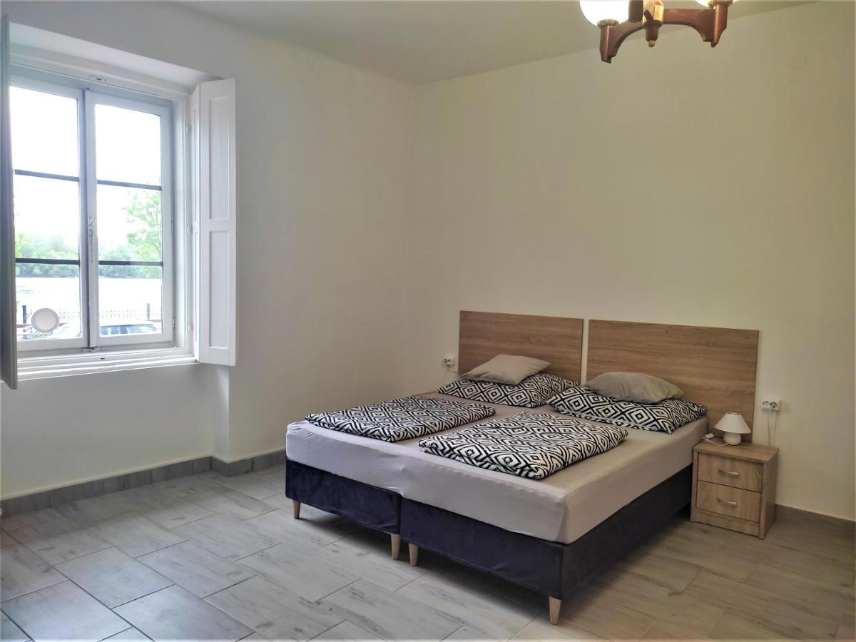 Panorama Apartman Vác エクステリア 写真
