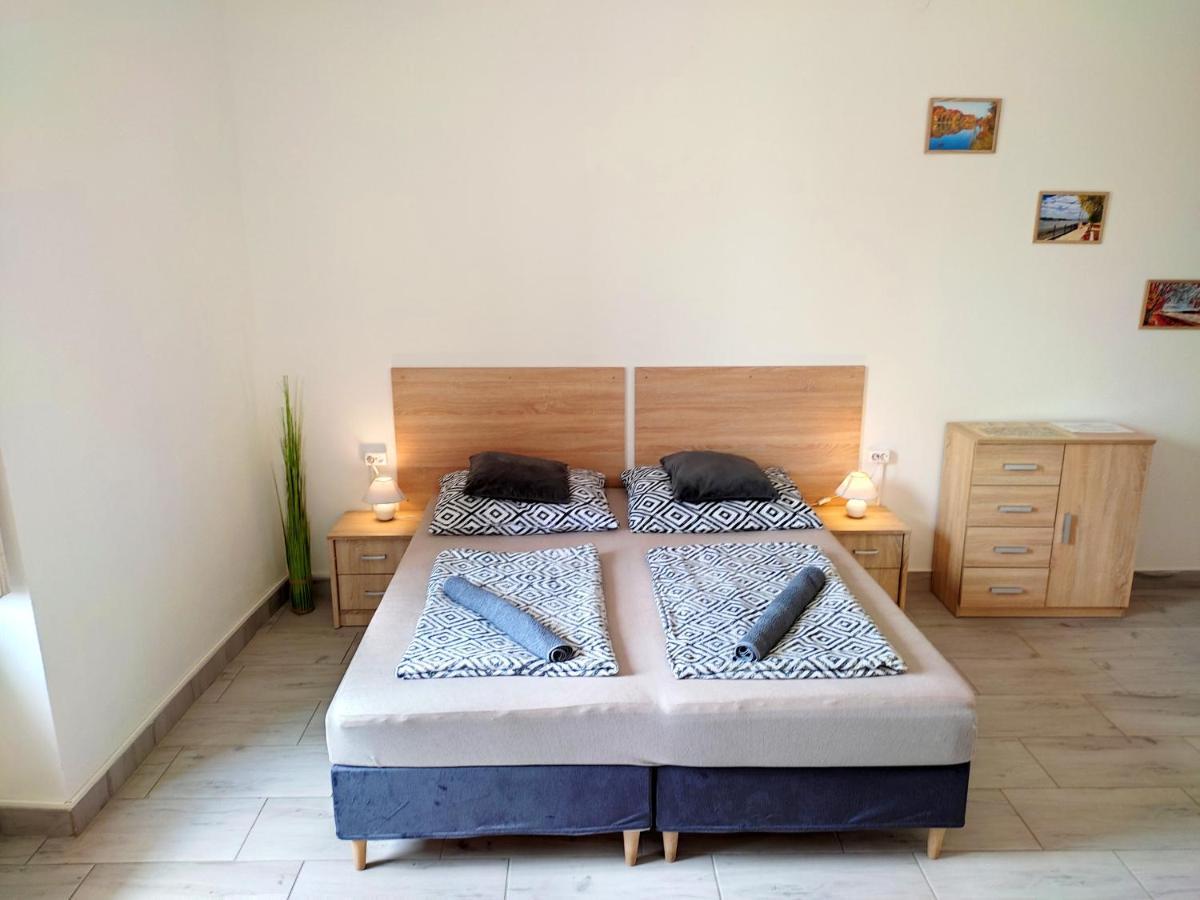 Panorama Apartman Vác エクステリア 写真