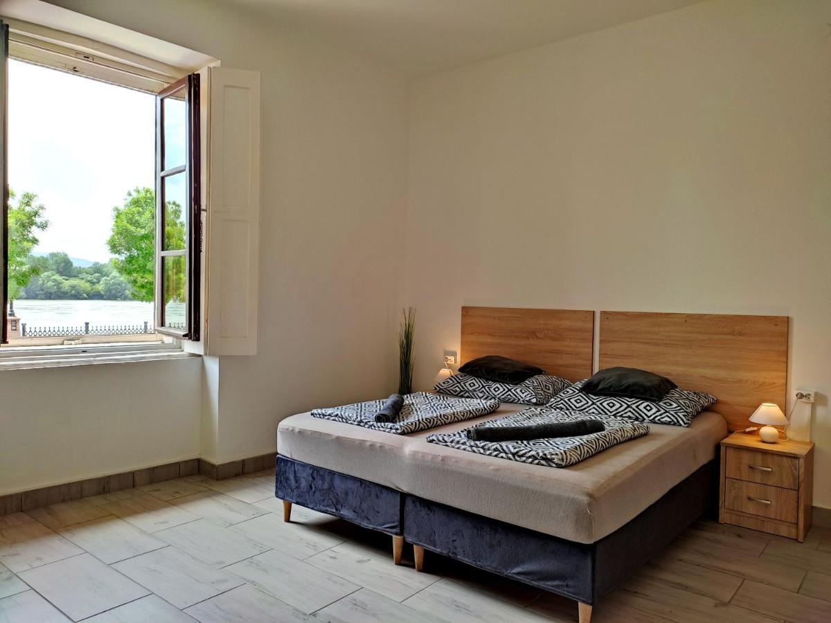 Panorama Apartman Vác エクステリア 写真